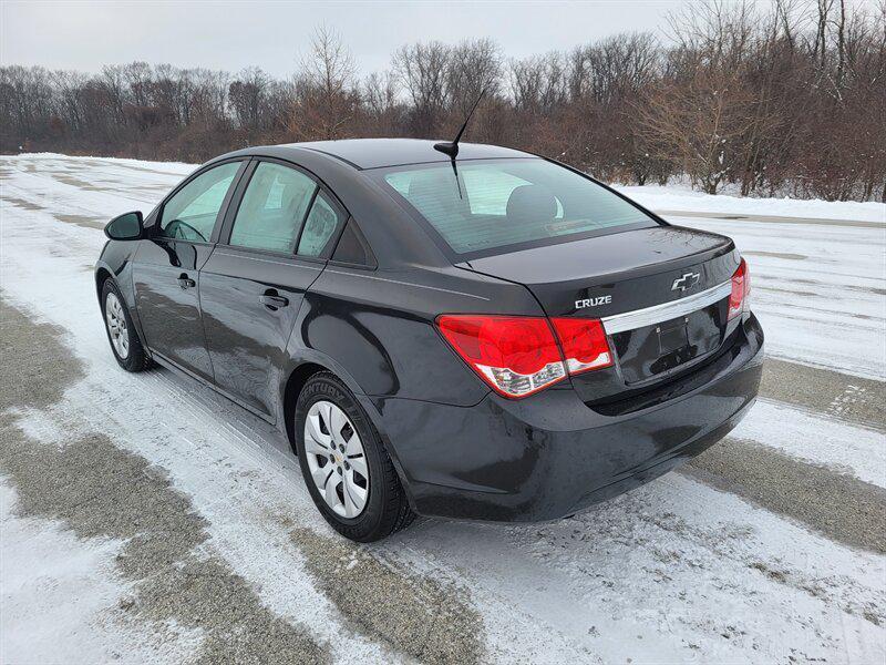 used 2013 Chevrolet Cruze car, priced at $5,995