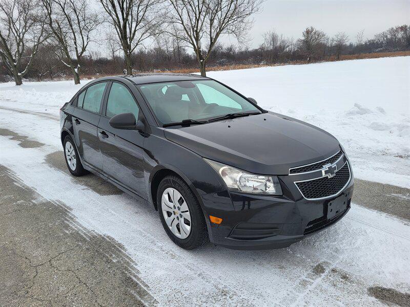 used 2013 Chevrolet Cruze car, priced at $5,995