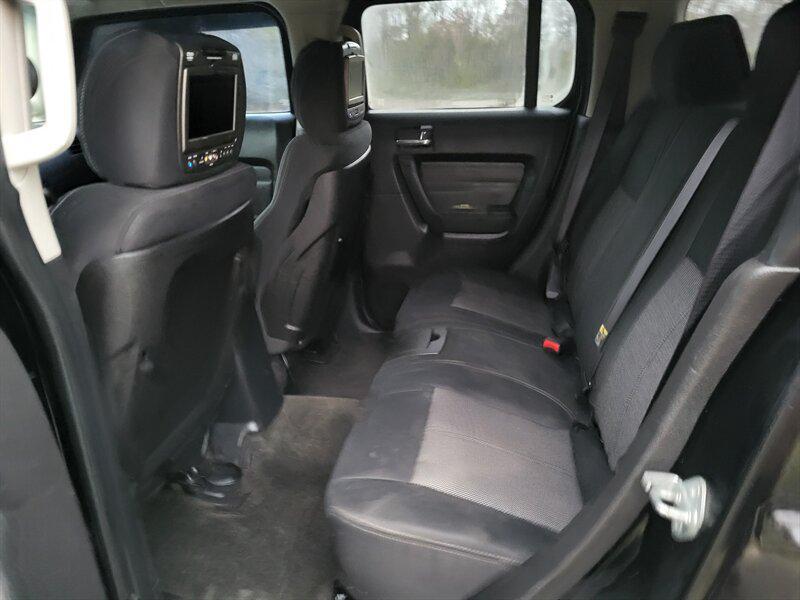 used 2006 Hummer H3 car, priced at $4,995