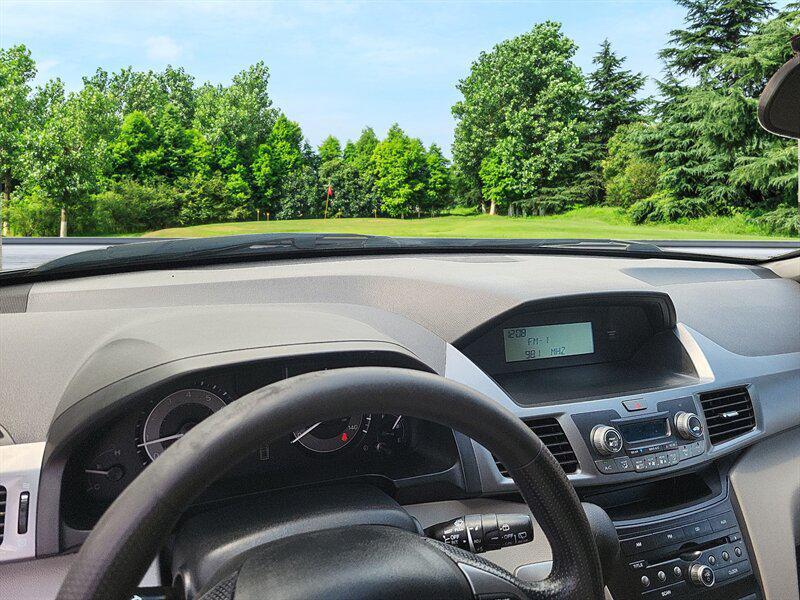 2012 Alabaster Silver Metallic Honda Odyssey