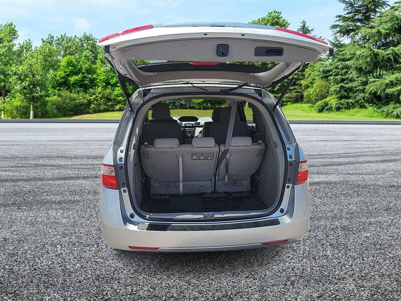 2012 Alabaster Silver Metallic Honda Odyssey