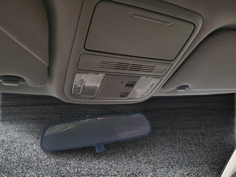 2012 Alabaster Silver Metallic Honda Odyssey