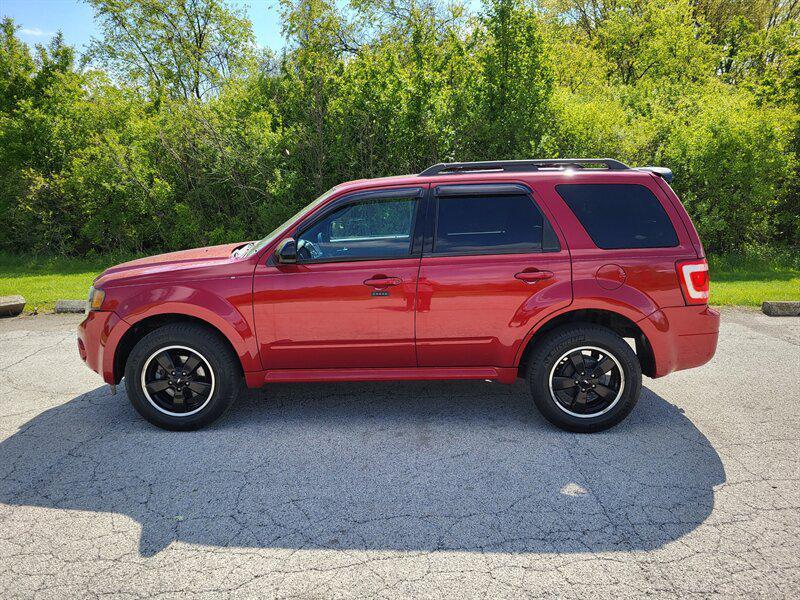 used 2010 Ford Escape car, priced at $7,500