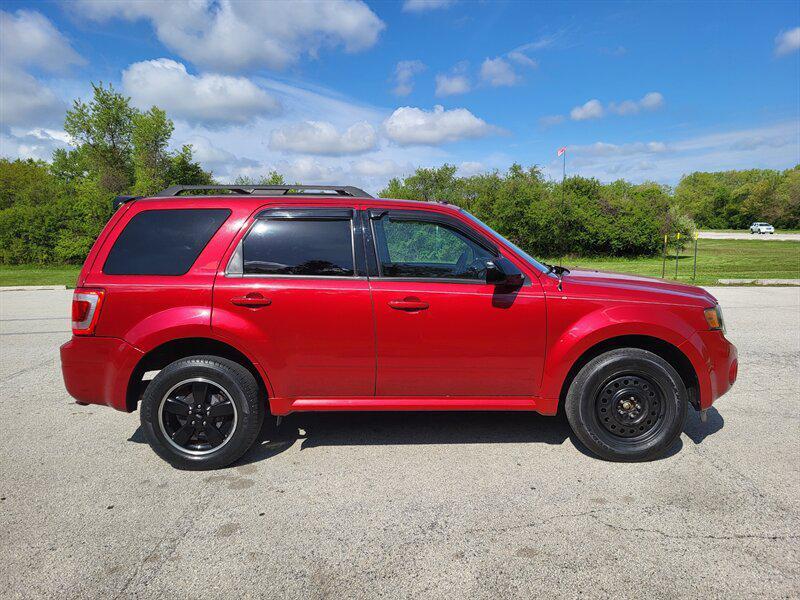 used 2010 Ford Escape car, priced at $7,500