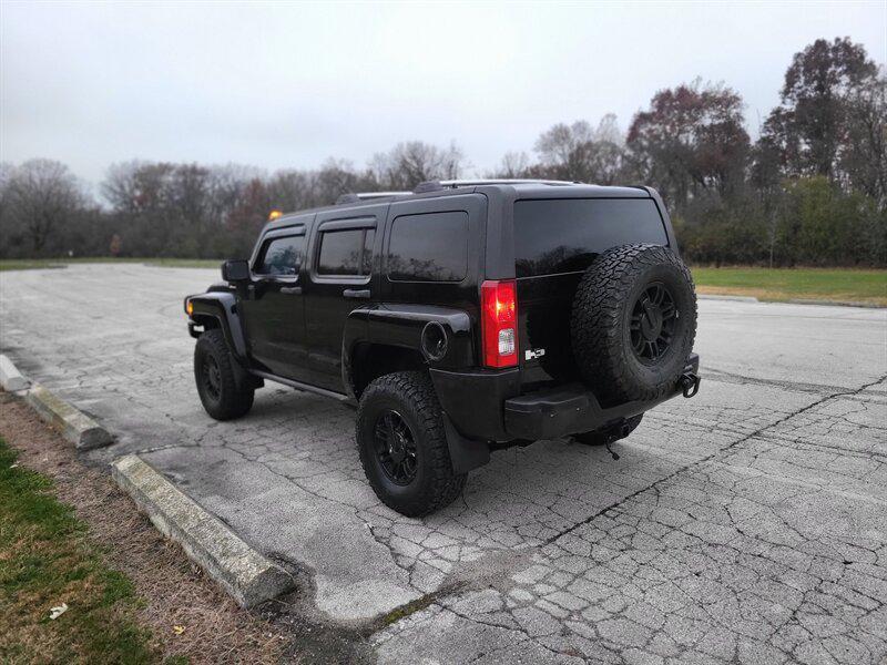 used 2006 Hummer H3 car, priced at $7,500