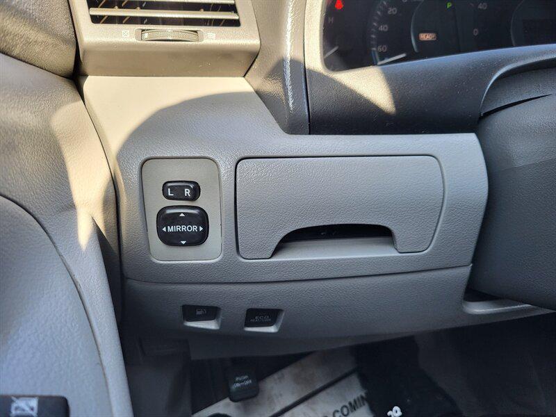 used 2009 Toyota Camry Hybrid car, priced at $7,500