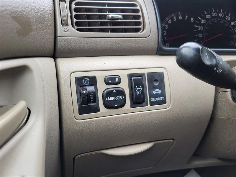 used 2007 Toyota Corolla car, priced at $3,500