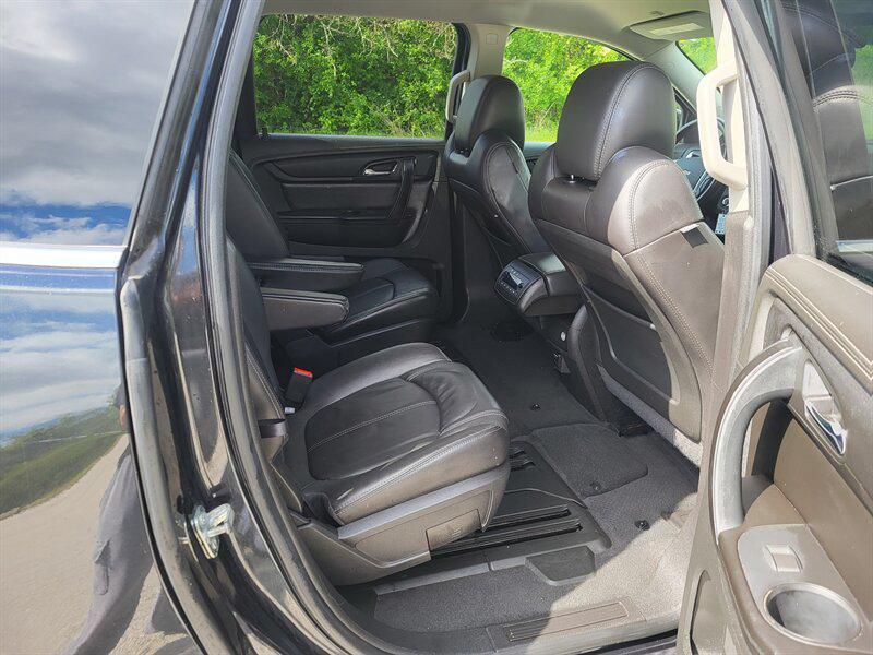 used 2015 Chevrolet Traverse car, priced at $8,995