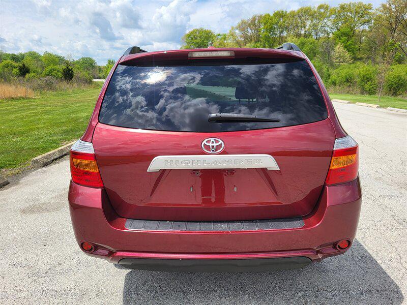 used 2010 Toyota Highlander car, priced at $7,500