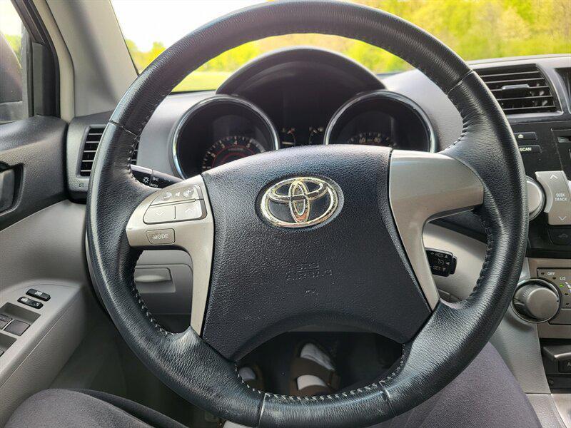 used 2010 Toyota Highlander car, priced at $7,500