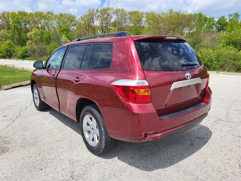 used 2010 Toyota Highlander car, priced at $7,500