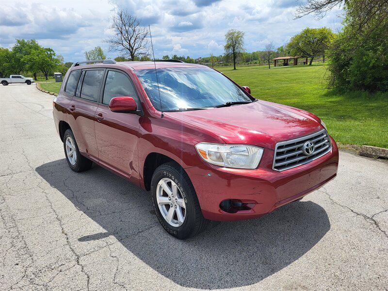 used 2010 Toyota Highlander car, priced at $7,500