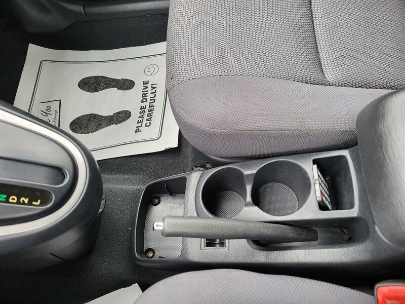 used 2006 Toyota Matrix car, priced at $4,995