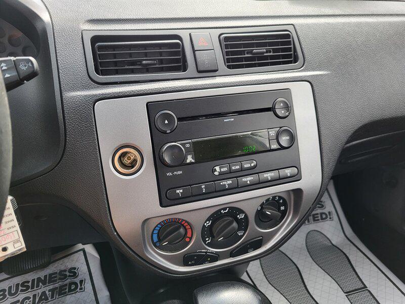 used 2005 Ford Focus car, priced at $2,995
