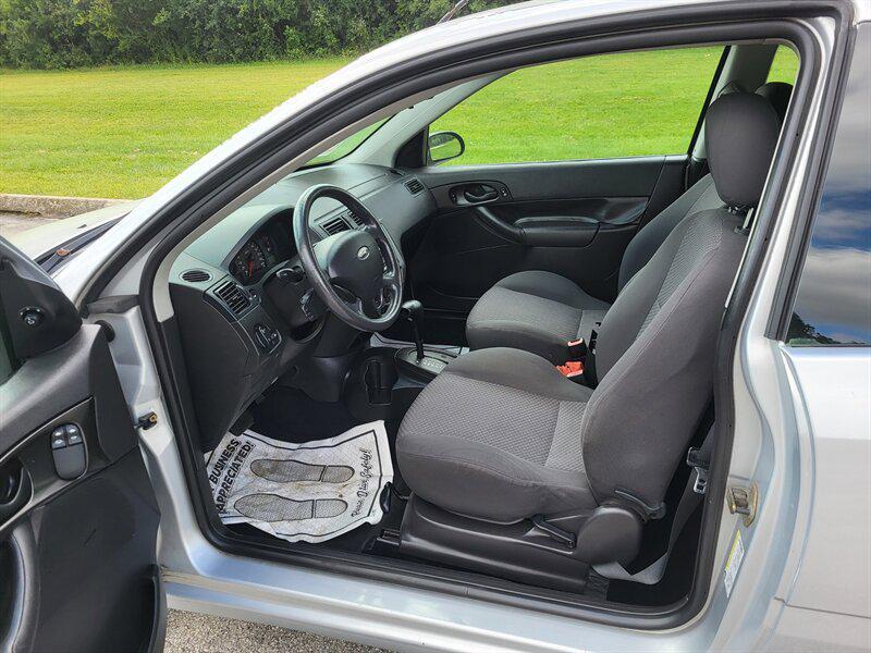 used 2005 Ford Focus car, priced at $2,995