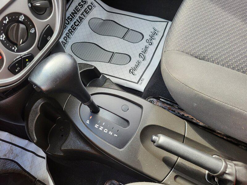 used 2005 Ford Focus car, priced at $2,995