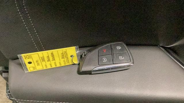 used 2025 Buick Envision car, priced at $28,480