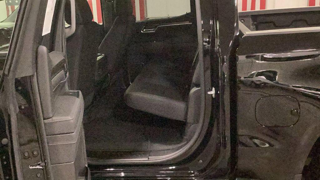 new 2025 Chevrolet Silverado 1500 car, priced at $49,640