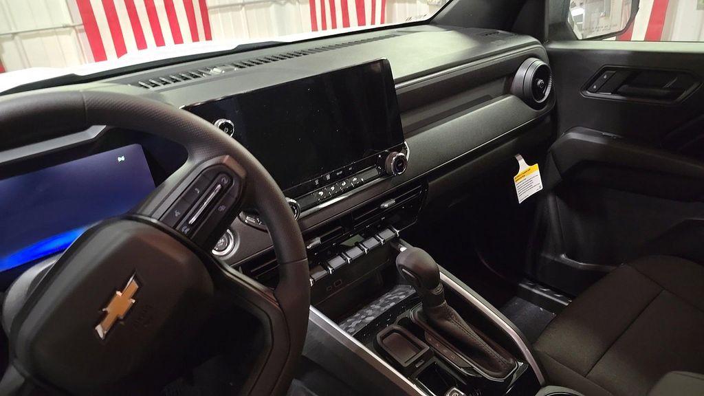 new 2025 Chevrolet Colorado car, priced at $30,440