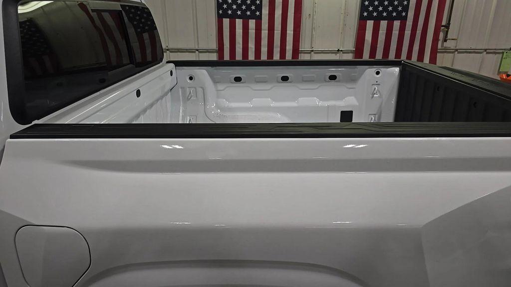 new 2025 Chevrolet Colorado car, priced at $30,440