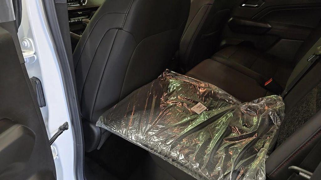 new 2026 Chevrolet Colorado car, priced at $43,195