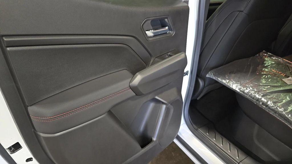 new 2026 Chevrolet Colorado car, priced at $43,195