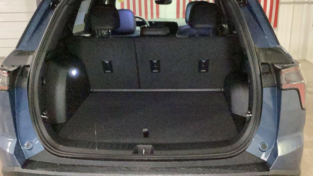 new 2026 Chevrolet Equinox car, priced at $35,990