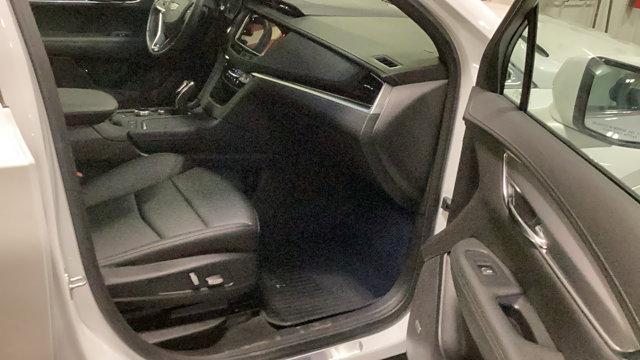 used 2024 Cadillac XT6 car, priced at $37,480