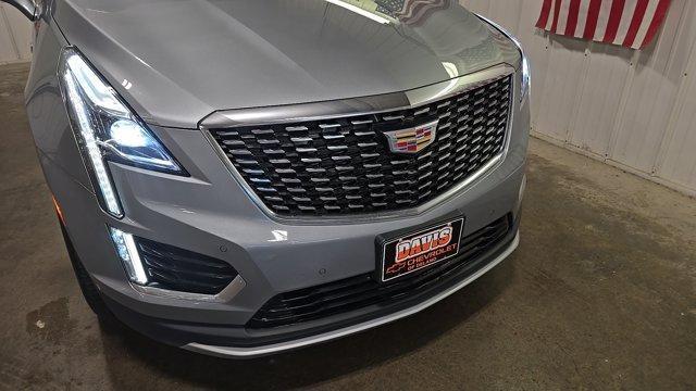 used 2025 Cadillac XT5 car, priced at $38,480