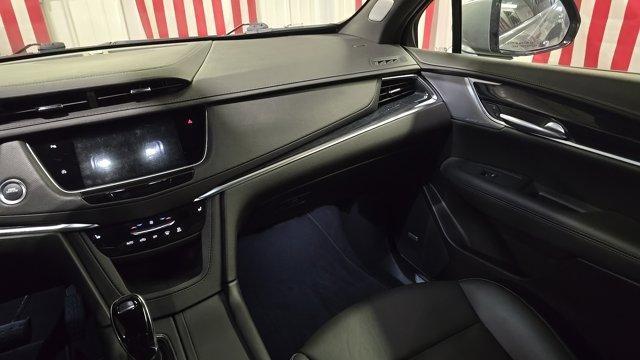 used 2025 Cadillac XT5 car, priced at $38,480