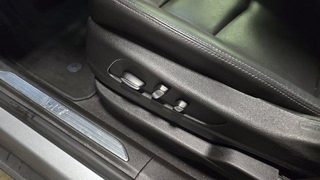 used 2025 Cadillac XT5 car, priced at $38,480