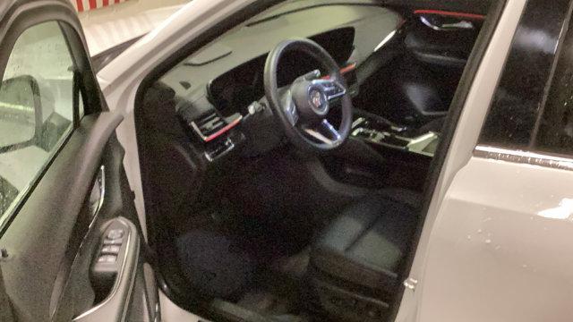 used 2025 Buick Envision car, priced at $27,980