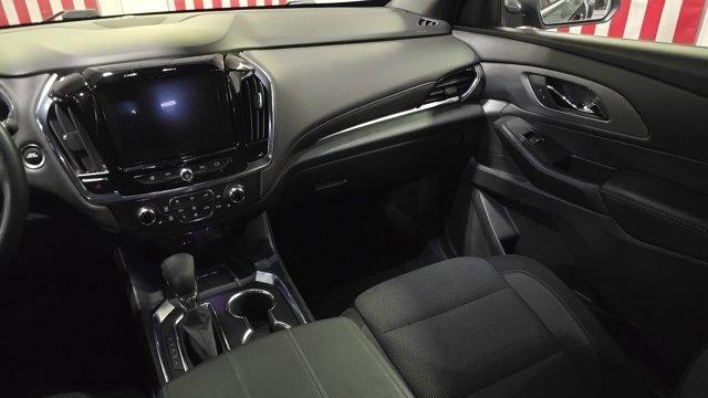 used 2023 Chevrolet Traverse car, priced at $31,980