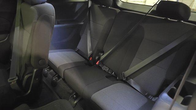 used 2023 Chevrolet Traverse car, priced at $31,980