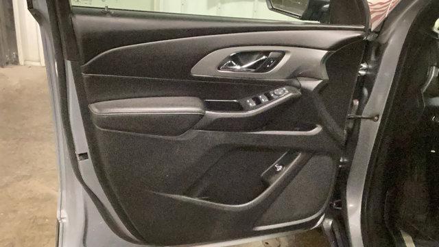 used 2023 Chevrolet Traverse car, priced at $29,980