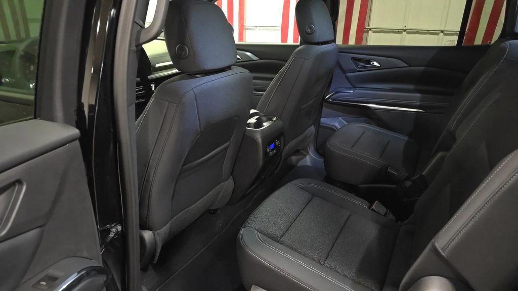 new 2026 Chevrolet Traverse car, priced at $44,900