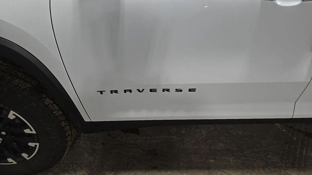 new 2026 Chevrolet Traverse car, priced at $51,515