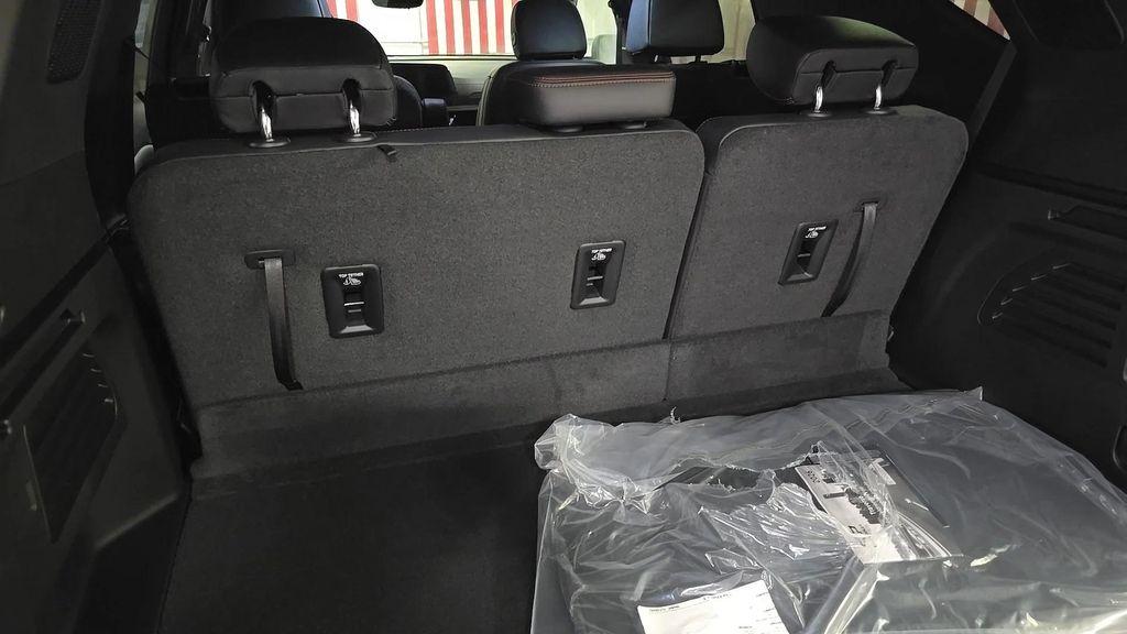 new 2026 Chevrolet Traverse car, priced at $51,515