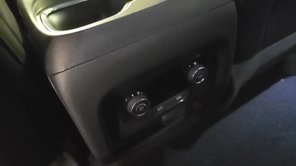 new 2026 Chevrolet Traverse car, priced at $51,515