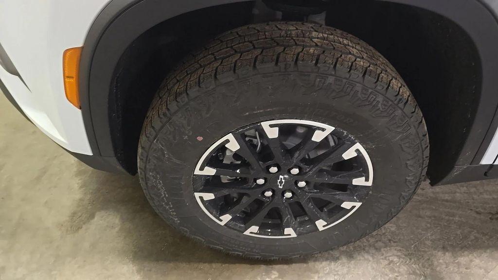 new 2026 Chevrolet Traverse car, priced at $51,515