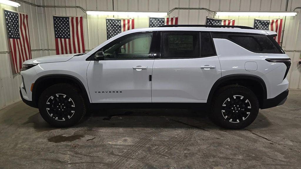 new 2026 Chevrolet Traverse car, priced at $51,515