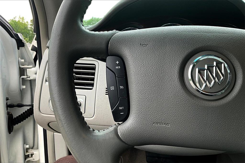 used 2007 Buick Lucerne car, priced at $5,995