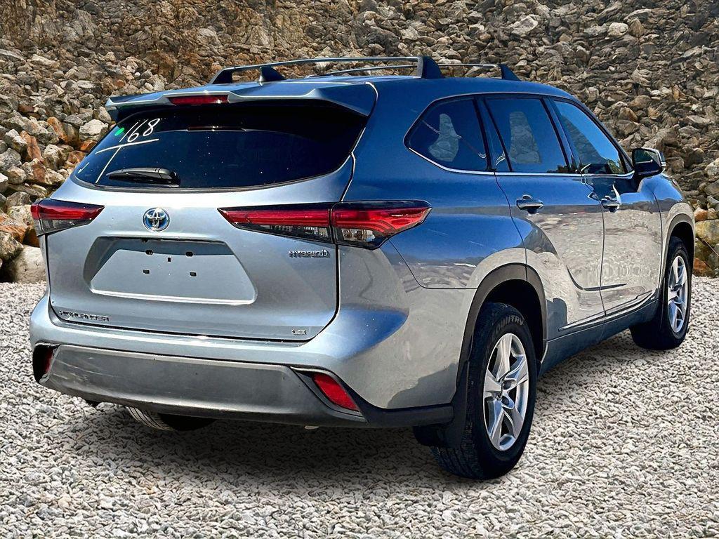 used 2022 Toyota Highlander Hybrid car, priced at $29,495