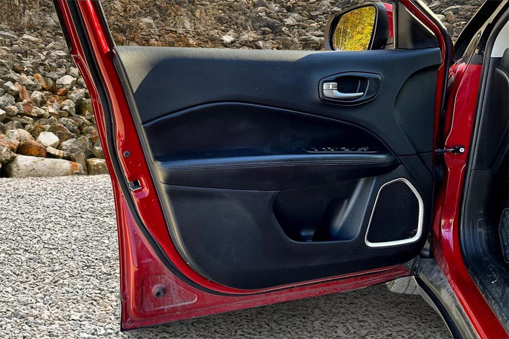 used 2018 Jeep Compass car, priced at $13,495