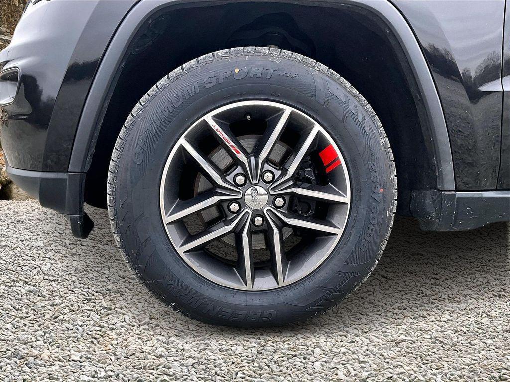 used 2017 Jeep Grand Cherokee car, priced at $10,995