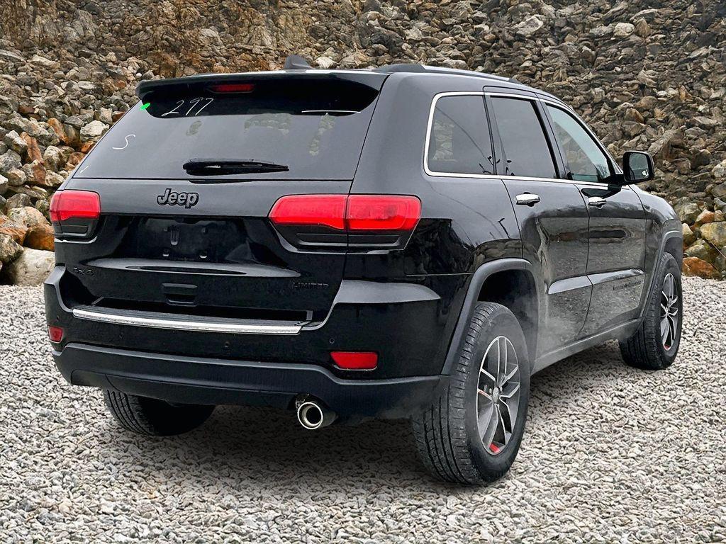 used 2017 Jeep Grand Cherokee car, priced at $10,995