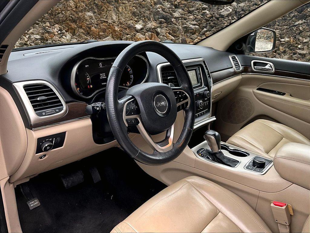 used 2017 Jeep Grand Cherokee car, priced at $10,995