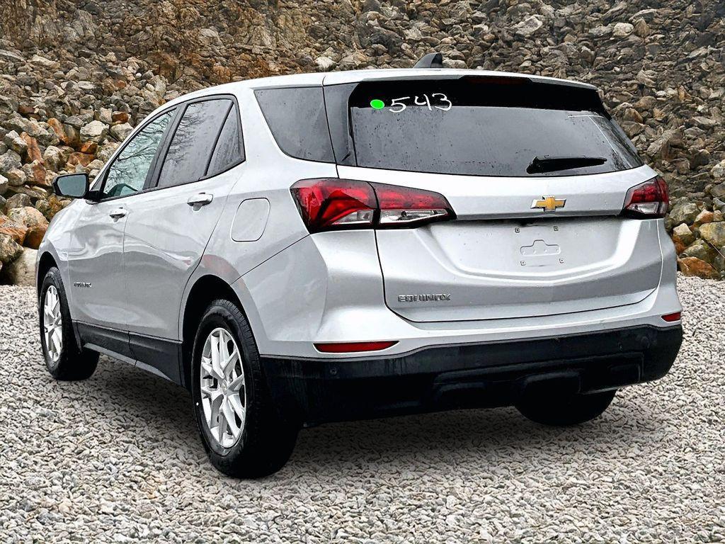 used 2022 Chevrolet Equinox car, priced at $13,995