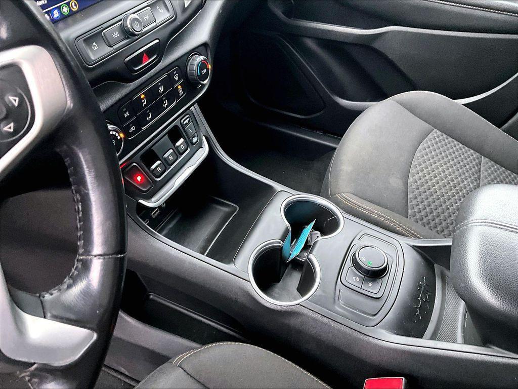 used 2020 GMC Terrain car, priced at $9,995