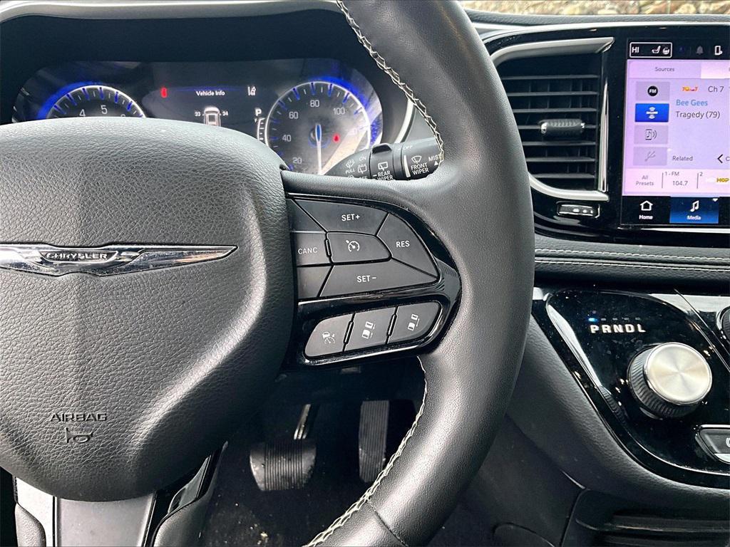 used 2022 Chrysler Pacifica car, priced at $16,995